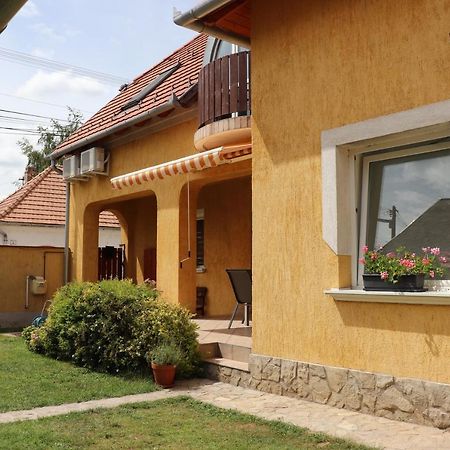 B6 Apartman Veszprém Εξωτερικό φωτογραφία