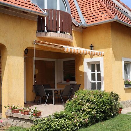 B6 Apartman Veszprém Εξωτερικό φωτογραφία