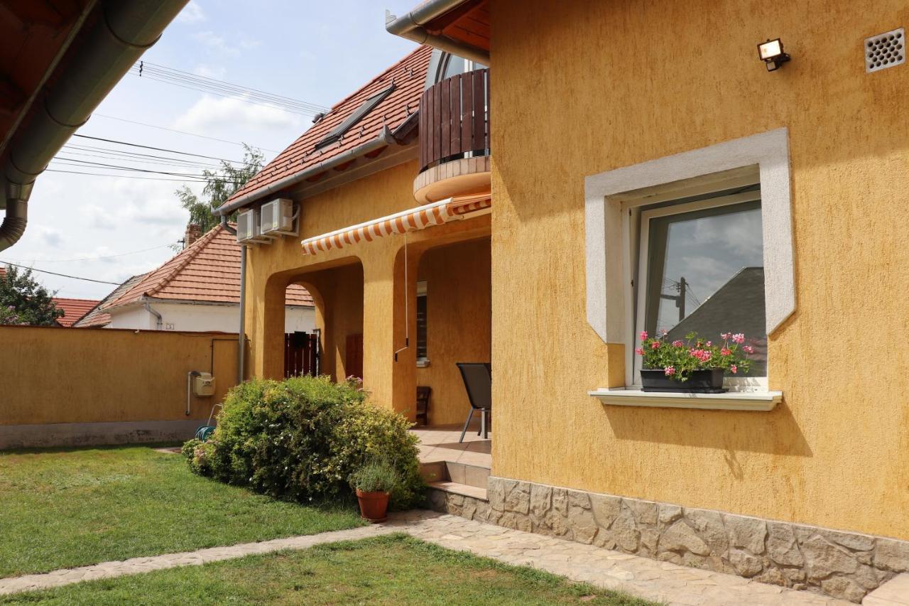 B6 Apartman Veszprém Εξωτερικό φωτογραφία