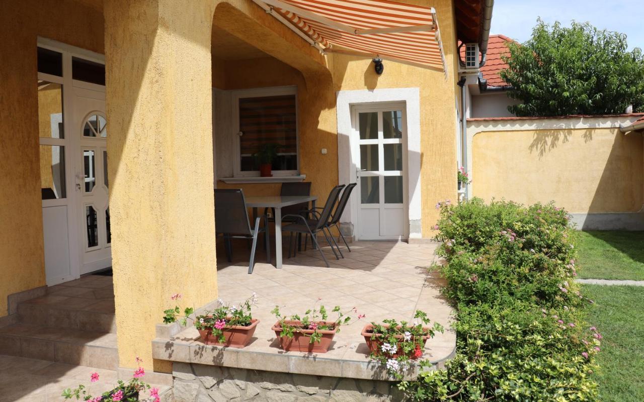 B6 Apartman Veszprém Εξωτερικό φωτογραφία